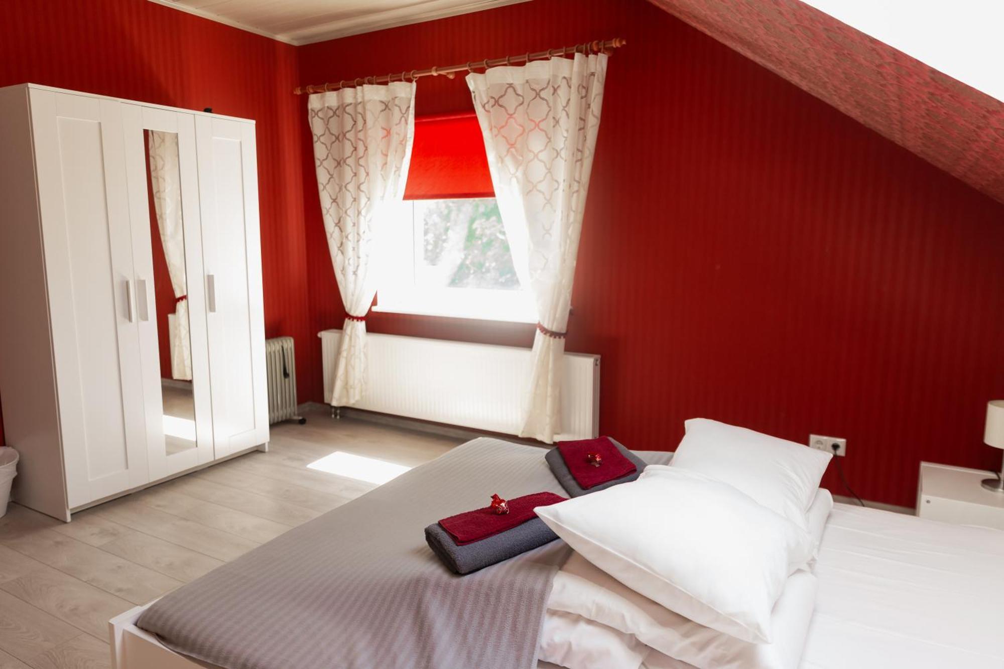 Konrad Family Guesthouse Kuressaare Rom bilde