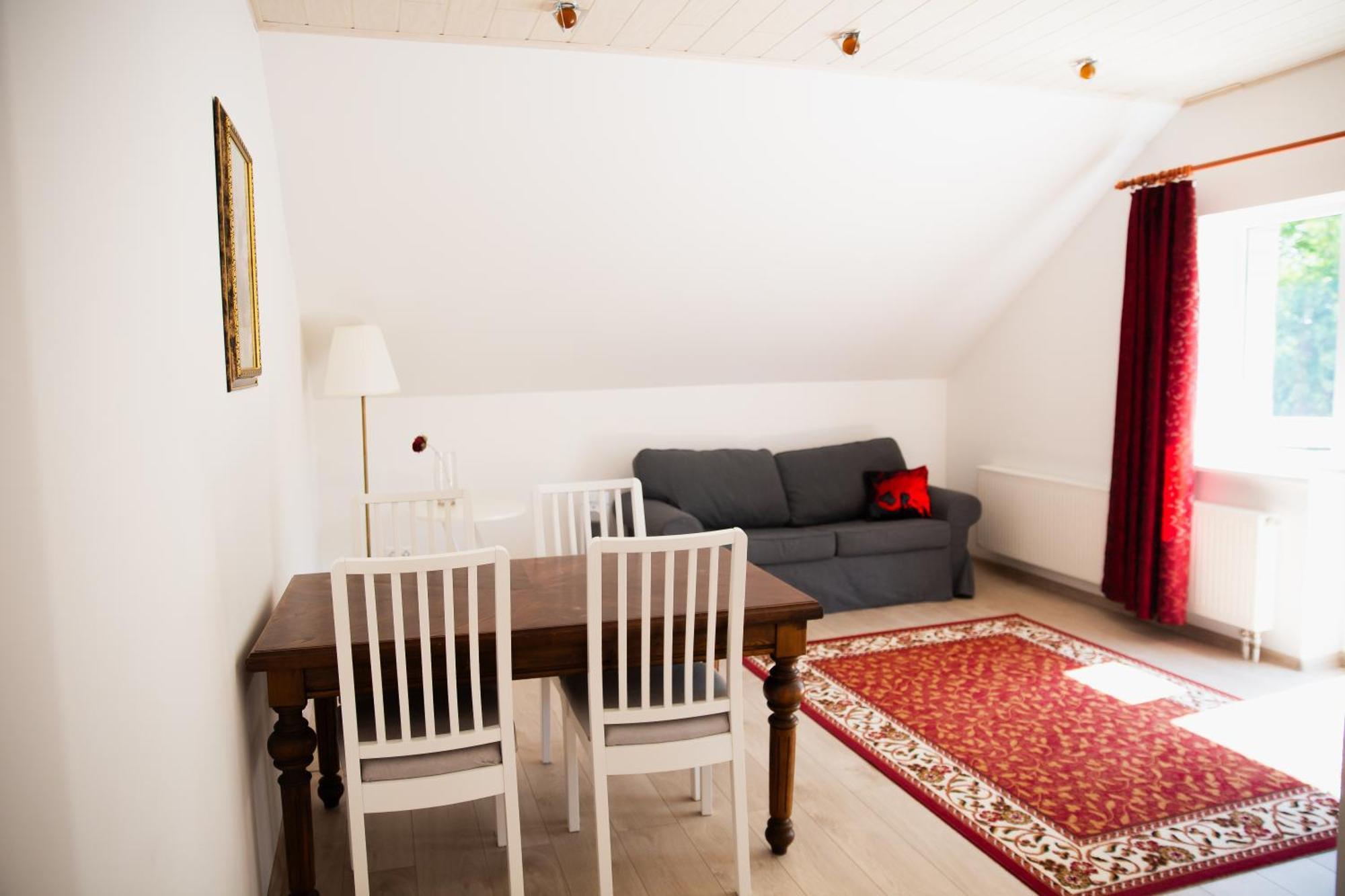 Konrad Family Guesthouse Kuressaare Rom bilde