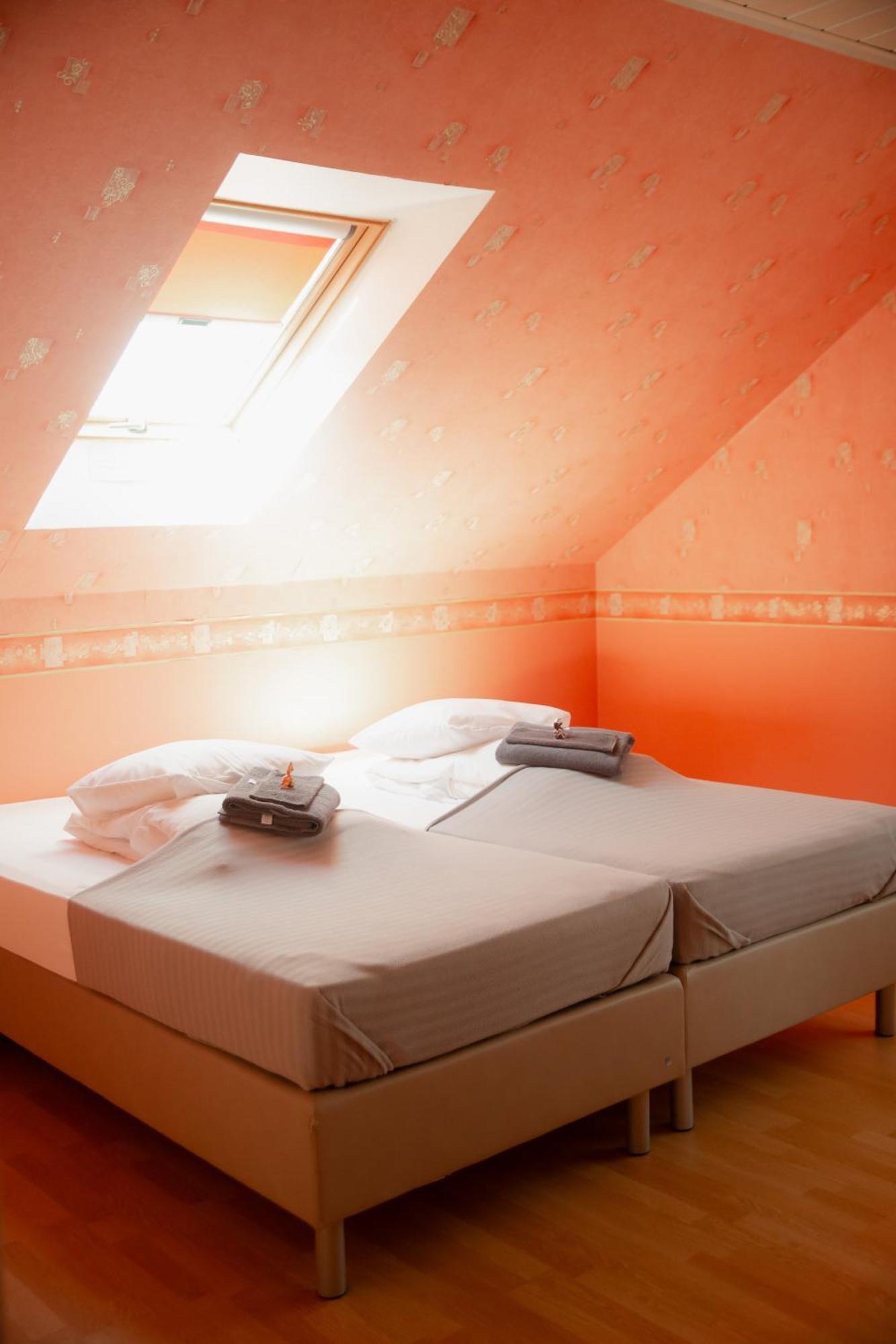 Konrad Family Guesthouse Kuressaare Eksteriør bilde