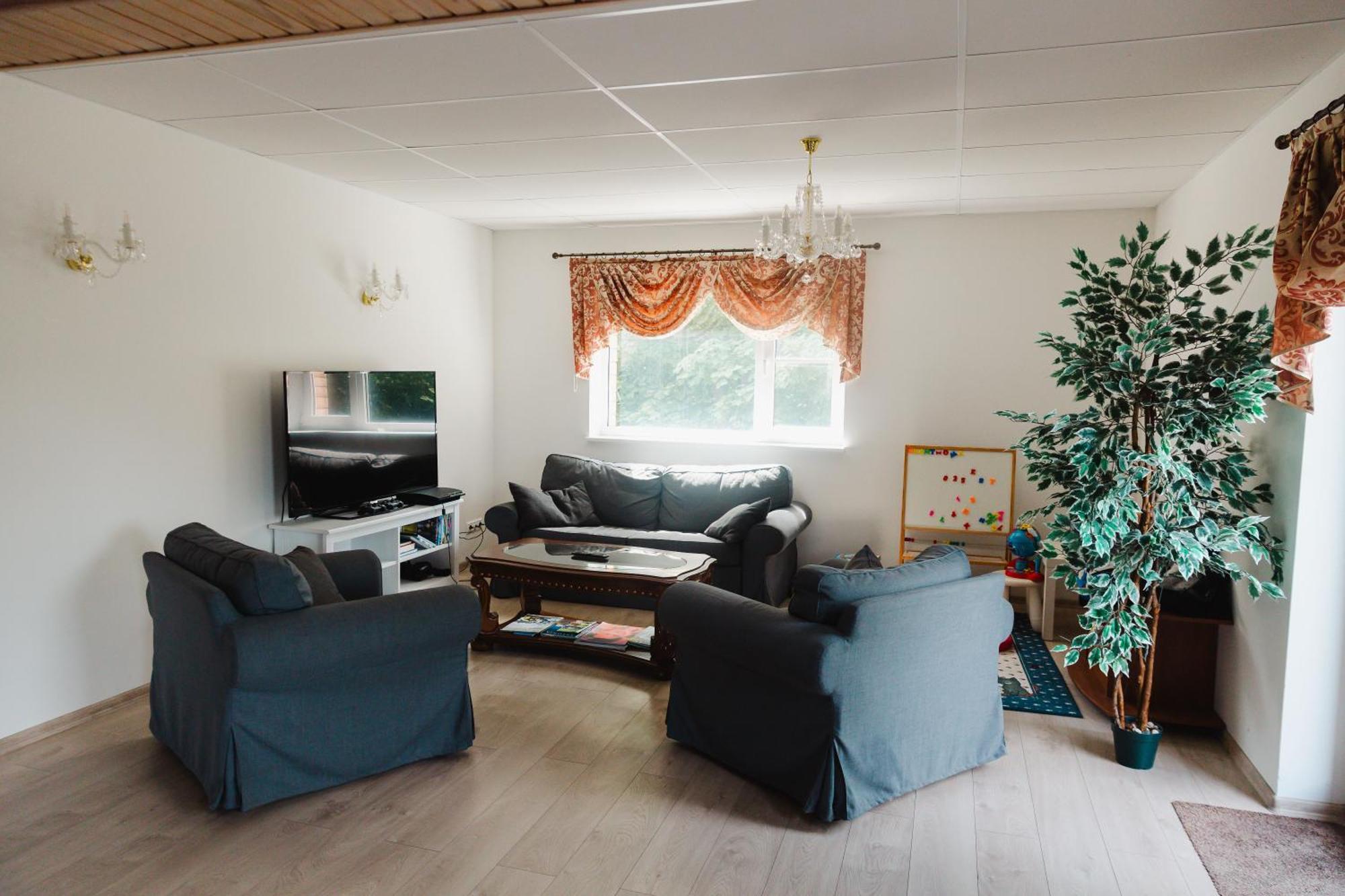 Konrad Family Guesthouse Kuressaare Eksteriør bilde