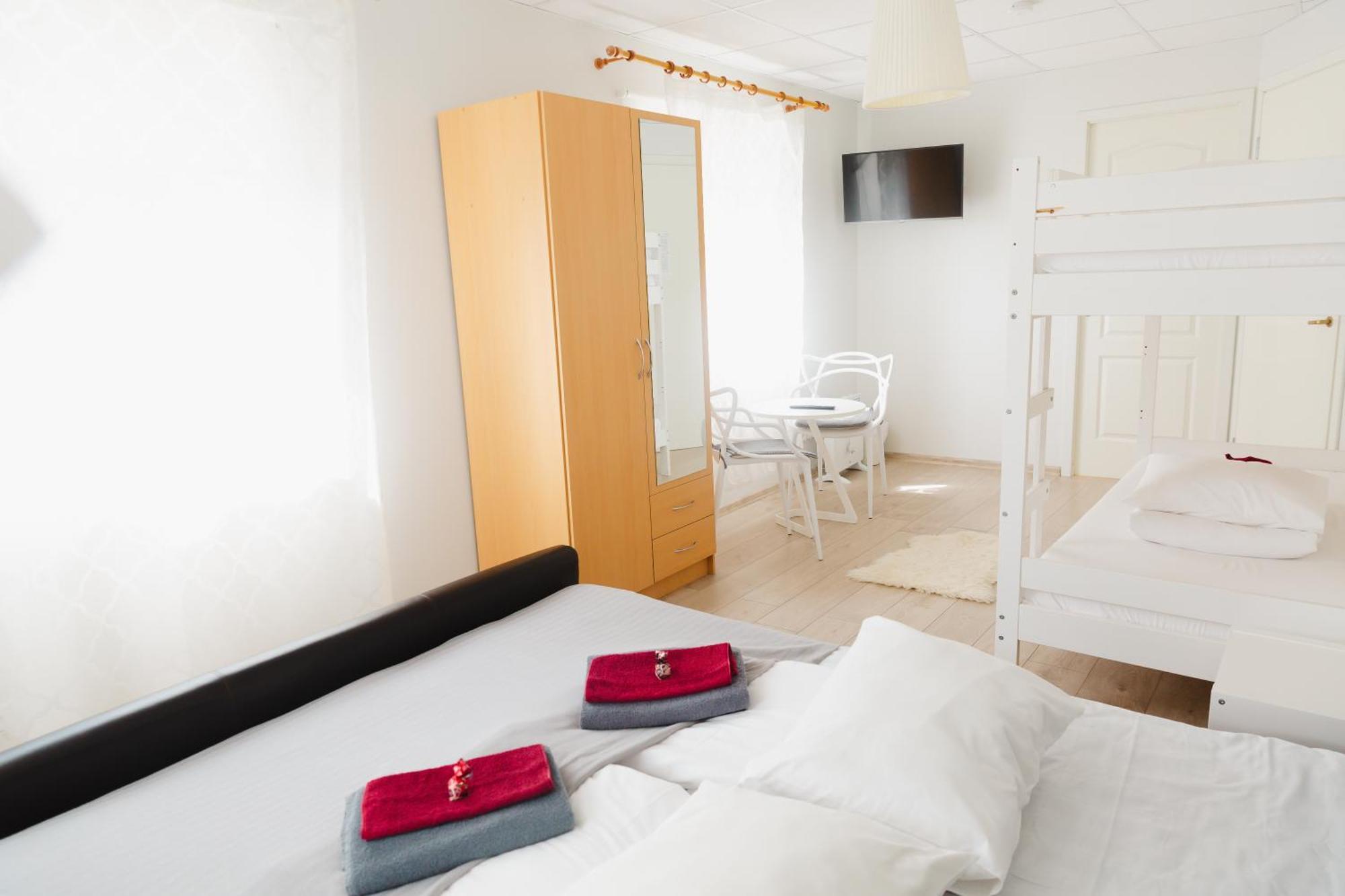 Konrad Family Guesthouse Kuressaare Eksteriør bilde